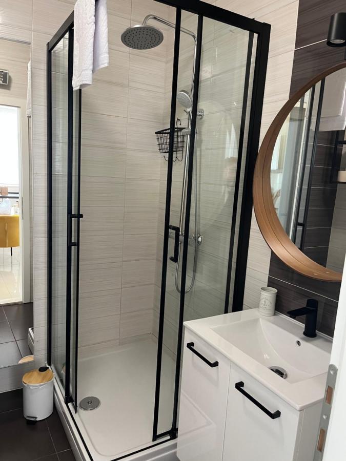 Rino Apartment Klis Екстериор снимка